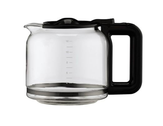 Hakano heat-resistant glass carafe preserves warmth during daily brewing.