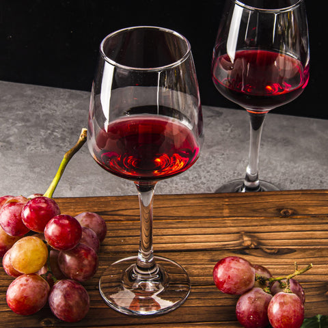 HAKEEMI wine glasses ideal for entertaining at home or restaurants