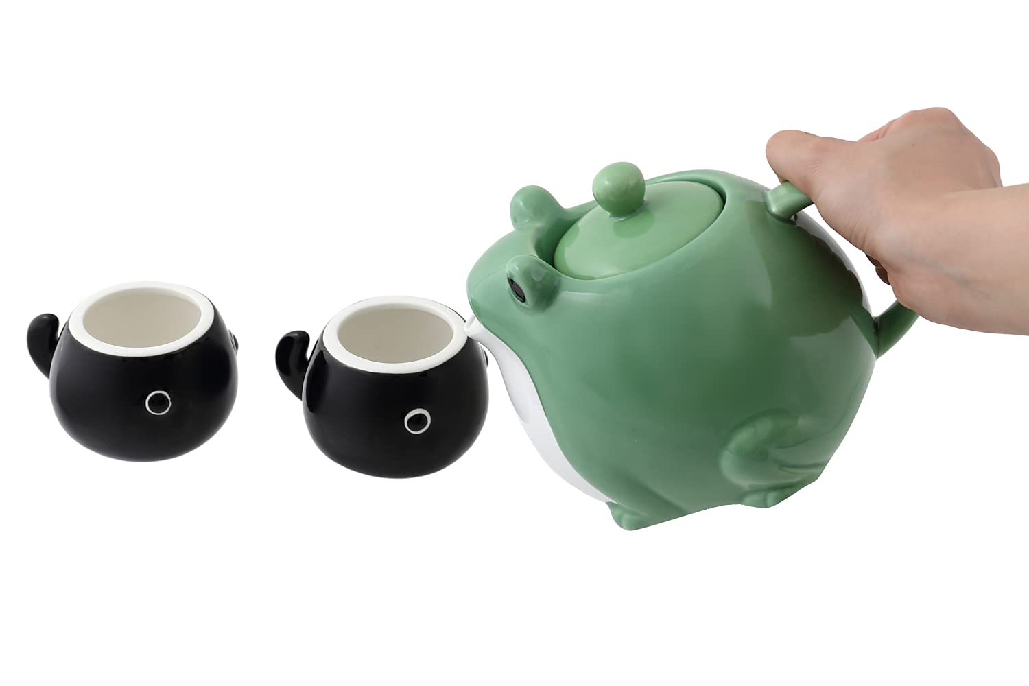 HAKONE YOSEGI tea time scene invites calm, mindful breaks.