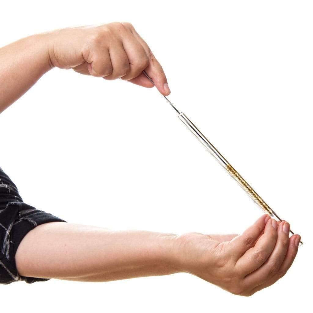 HALM glass straw with smooth edges for safe, flavor-neutral drinking.
