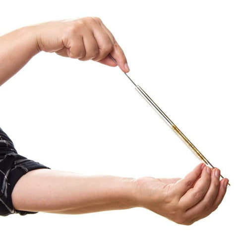 HALM glass straw with smooth edges for safe, flavor-neutral drinking.