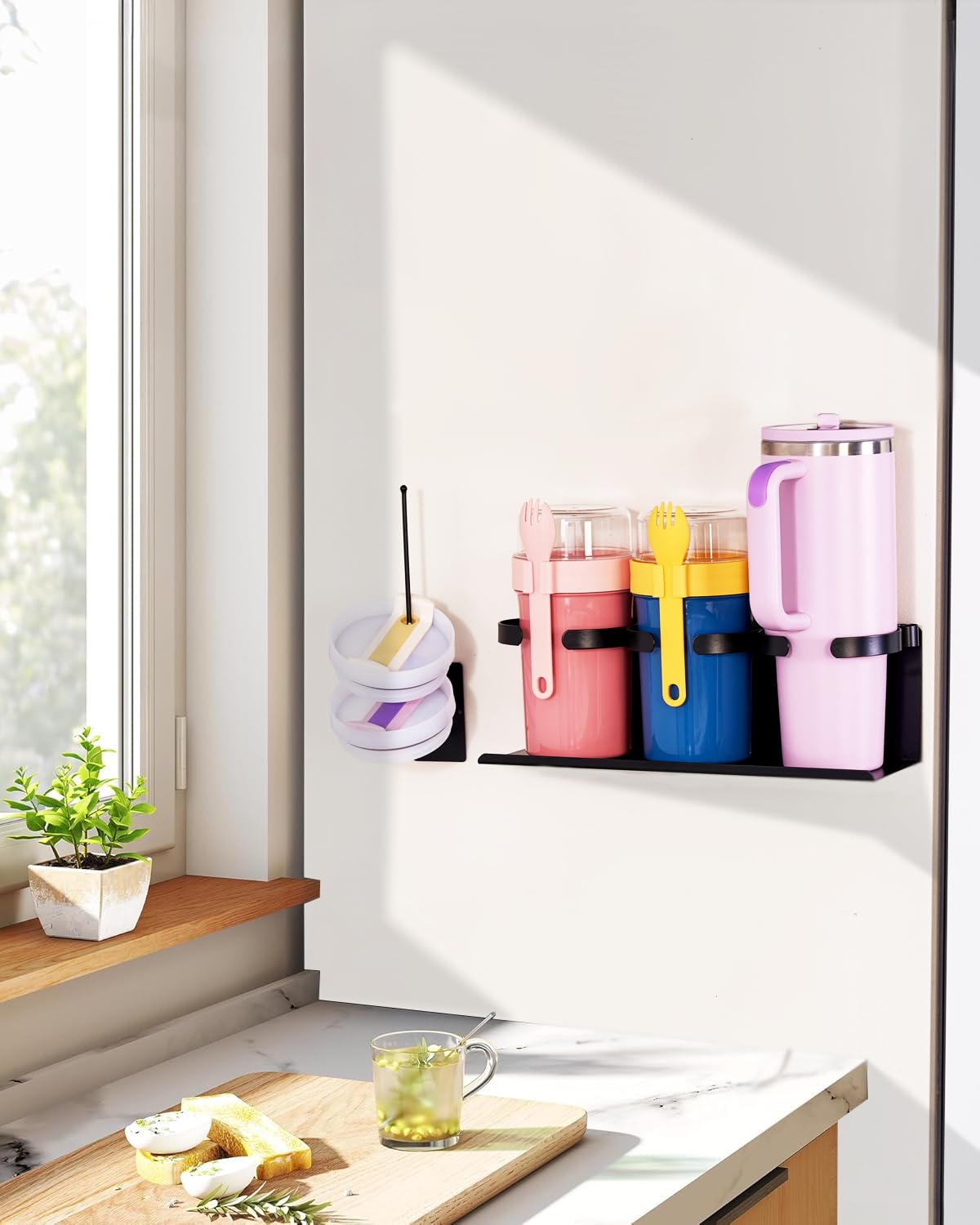 HAMARA heavy-duty magnet provides secure fridge mounting