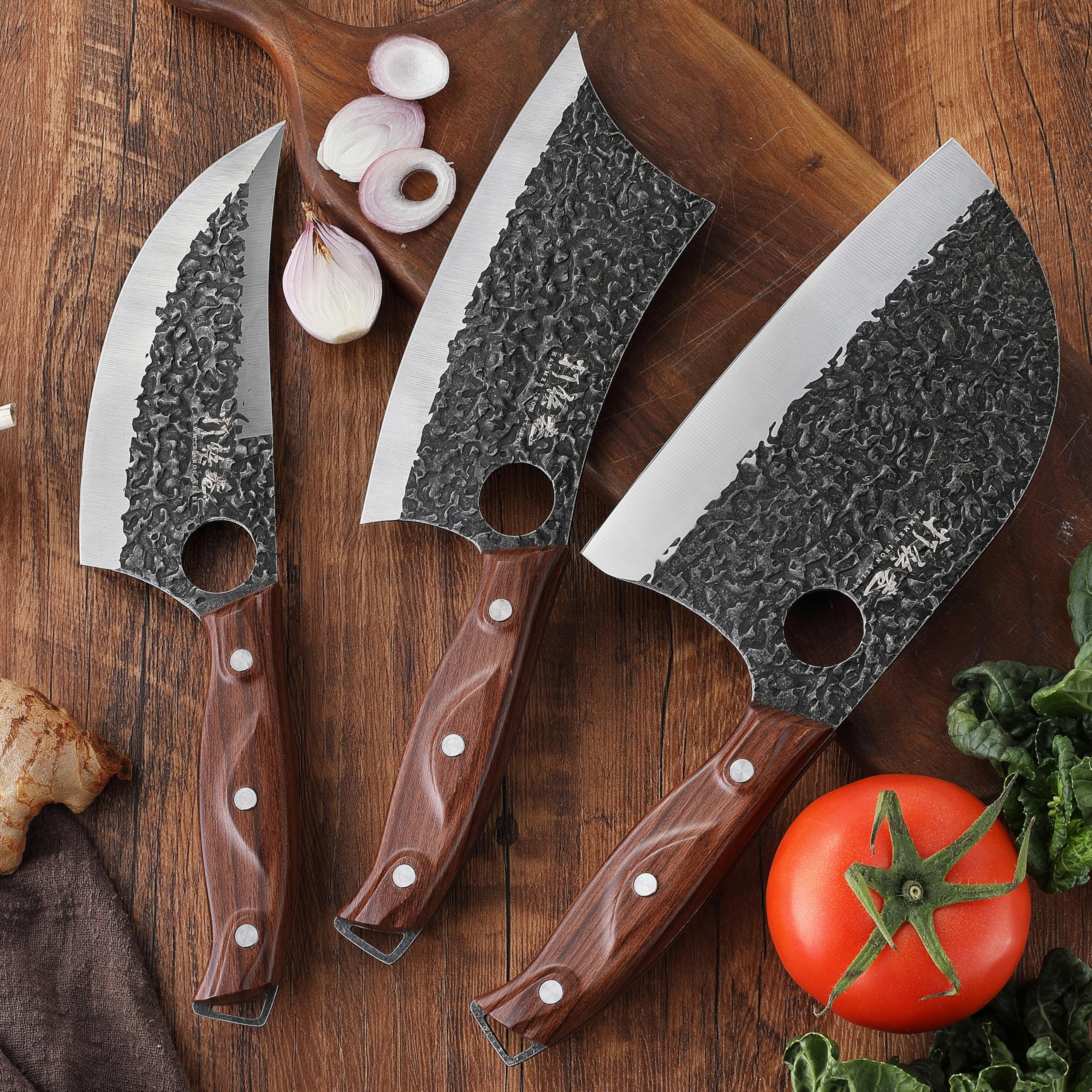 Hammer Iron Alley knife set ideal for camping, BBQ, and outdoor cooking.
