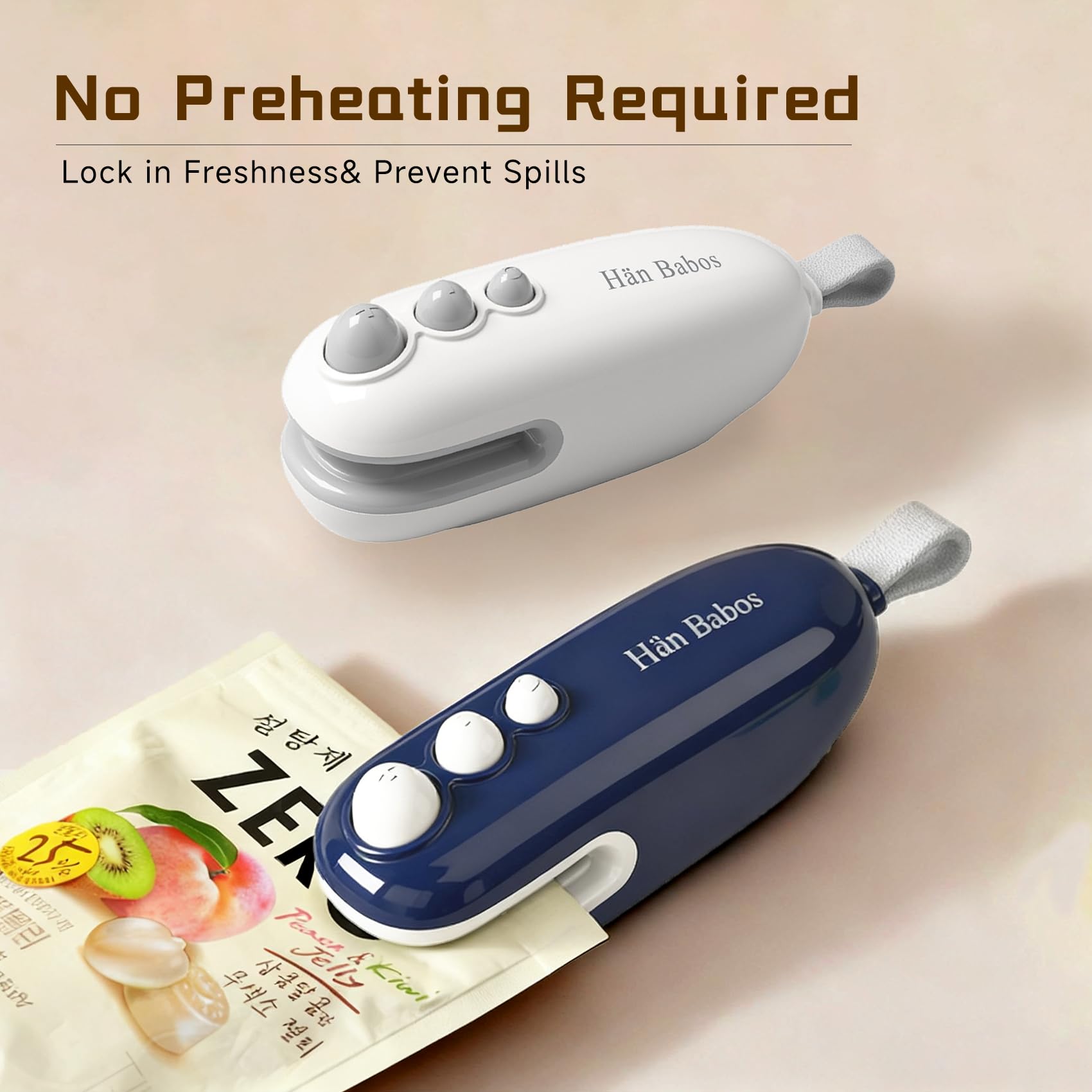 Hän Babos hidden cutter provides safe trimming.