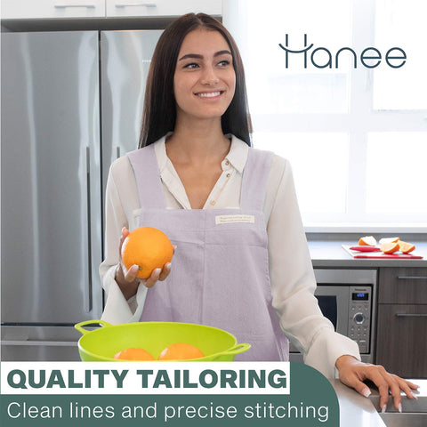 HANEE unisex fit apron in light pink suitable for women and men
