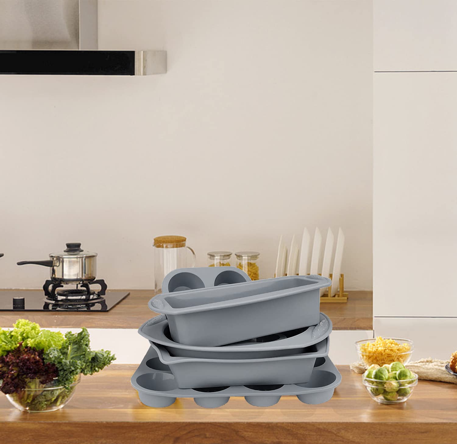 Hansanti bakeware in use in oven with cupcakes and bread