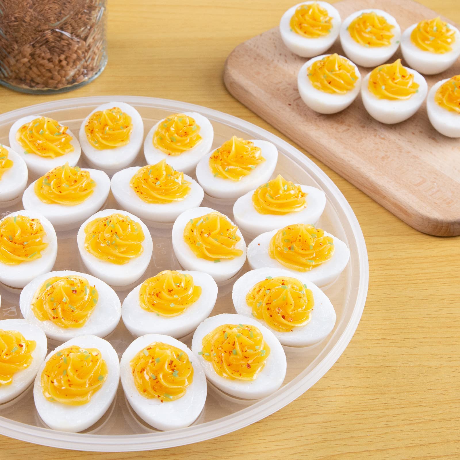HANSGO stackable egg carrier saves space for events.