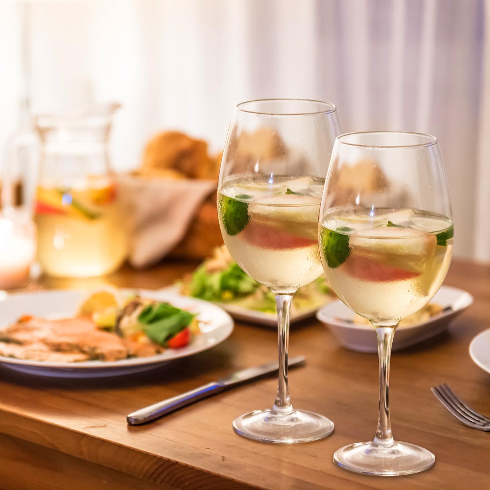 Haoxishui 2pc wine glasses on dining table ready for red and white