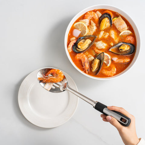 Happy Kit dishwasher-safe finish highlights easy cleaning after meals.