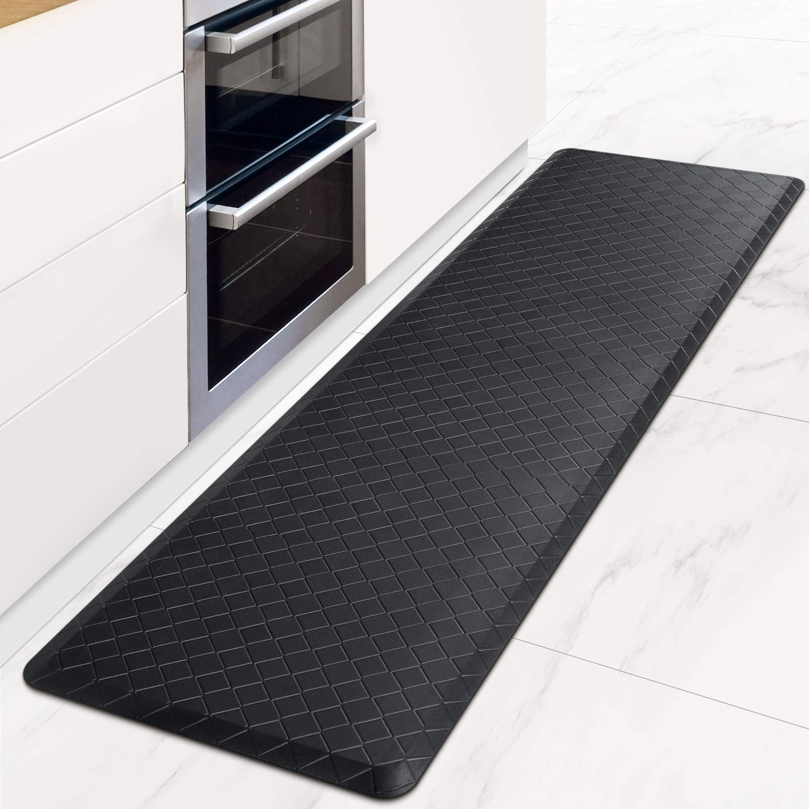 HappyTrends Kitchen Mat shows extra-soft cushion for comfort during long cooking sessions