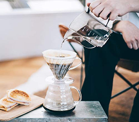Hario Air Kettle lightweight construction for comfortable handling.