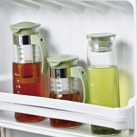 Hario Mizudashi fridge-storage design keeps tea ready for later.