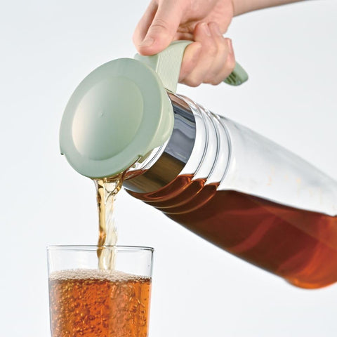 Hario Mizudashi heatproof-glass offers clarity and durable everyday use.