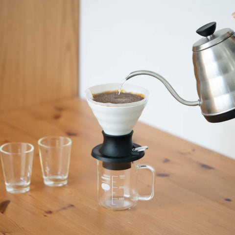 Hario Switch dripper top view highlights glaze and clean filtration for precise pour-over control.