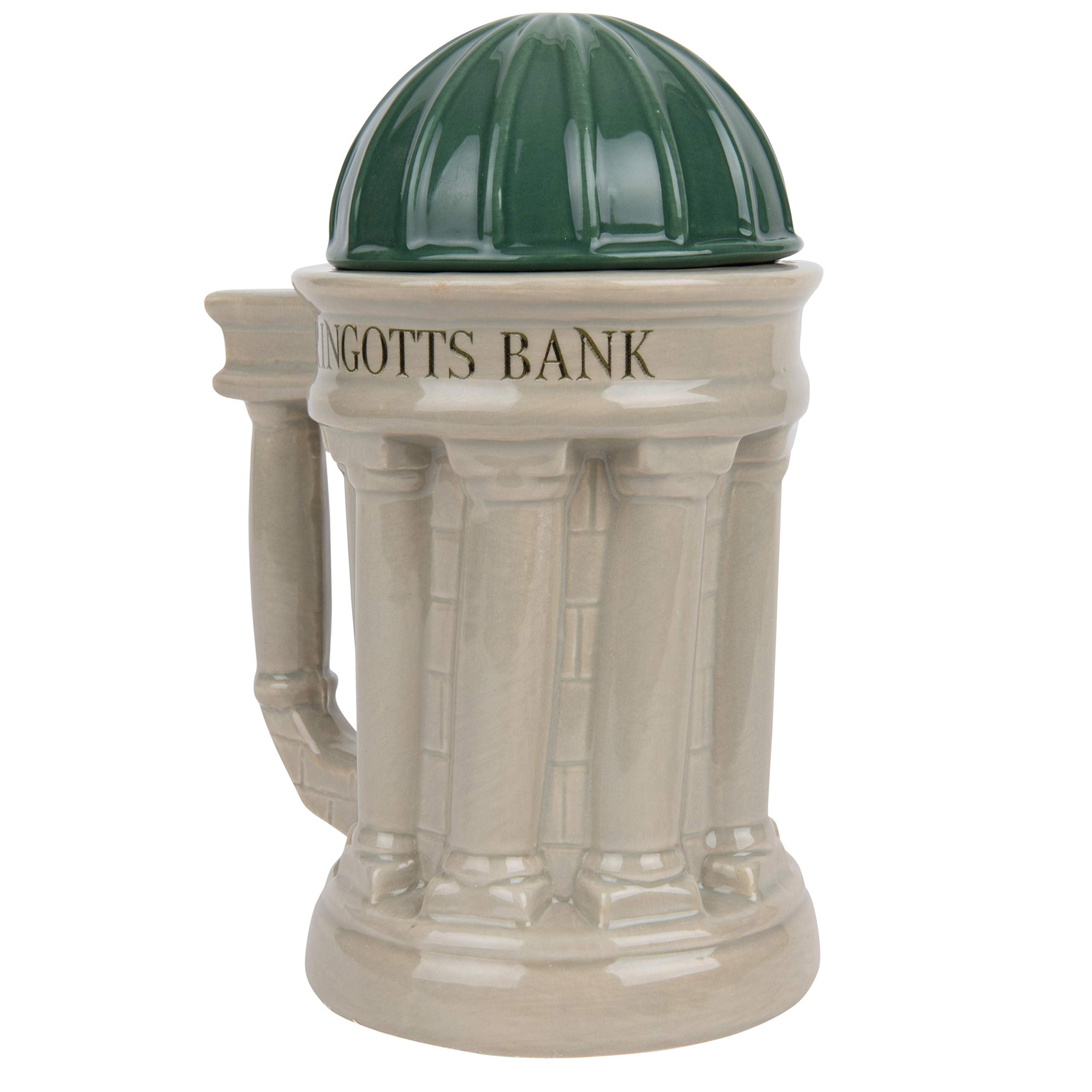 Engraved detail on the mug highlights authentic wizarding design.