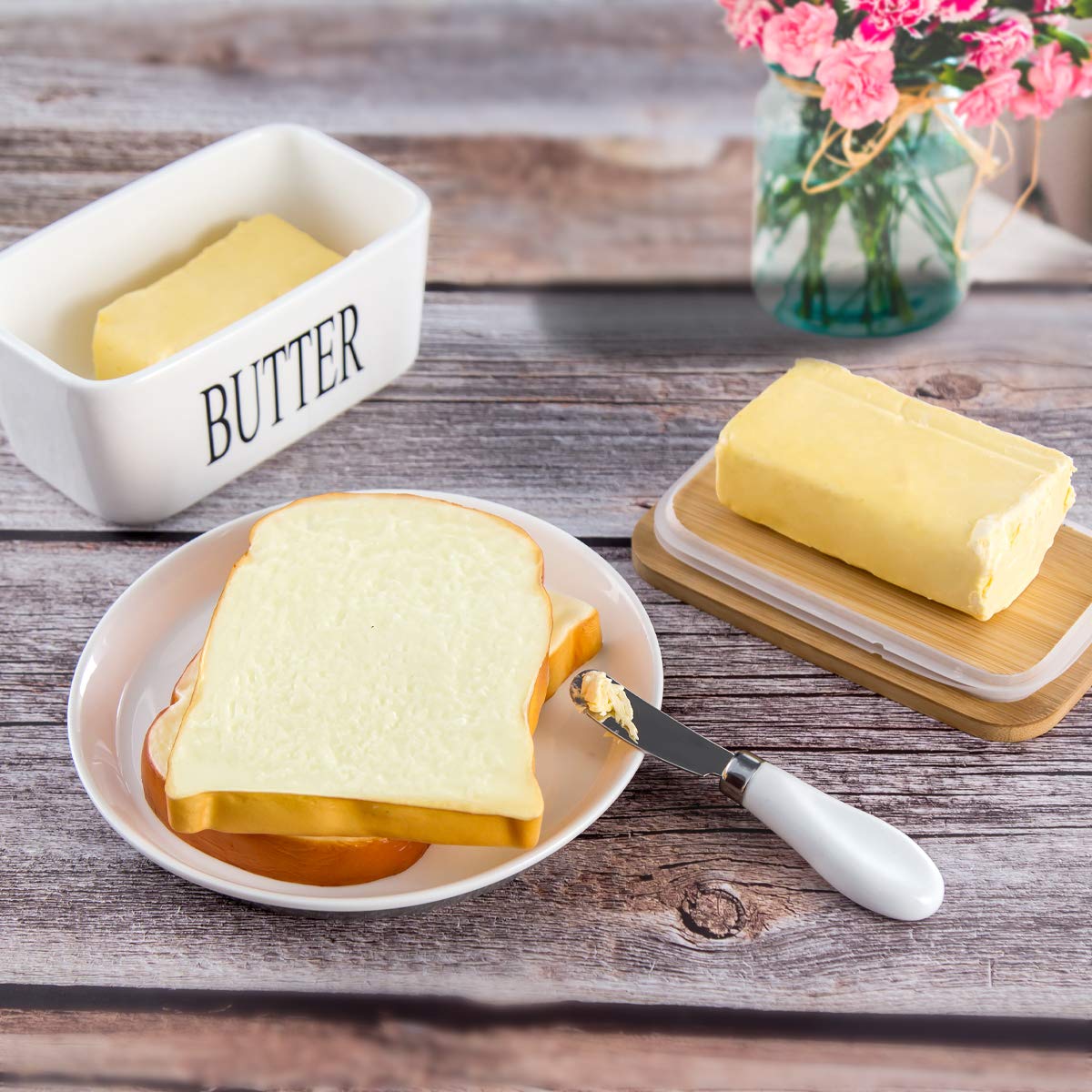 Hasense butter dish with knife groove for easy cutting and spreading.
