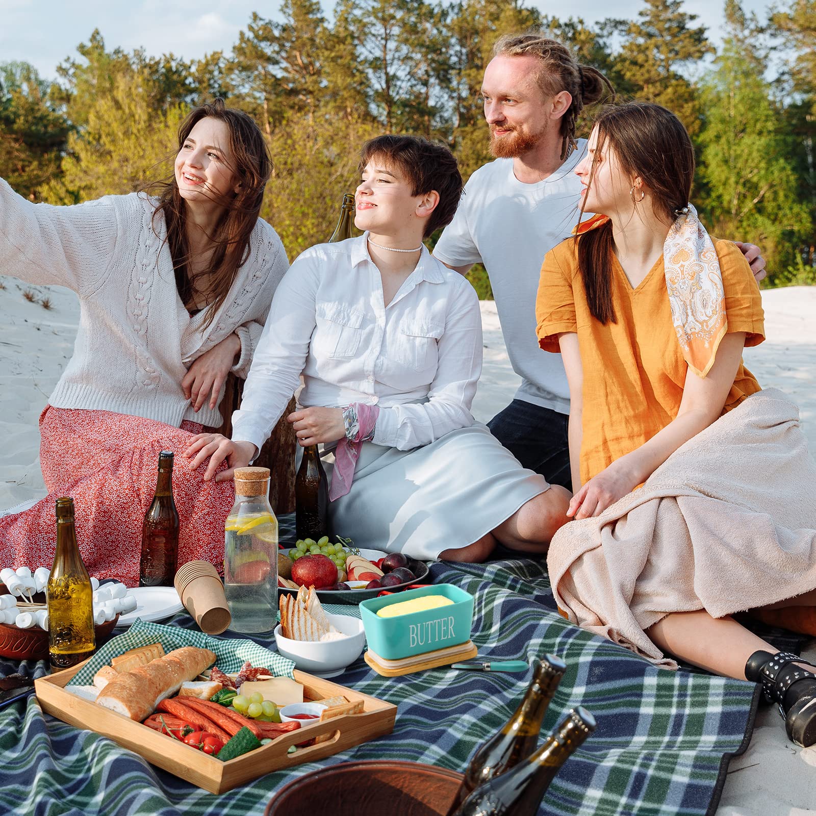 HASENSE butter knife included with ceramic keeper for easy spreading.