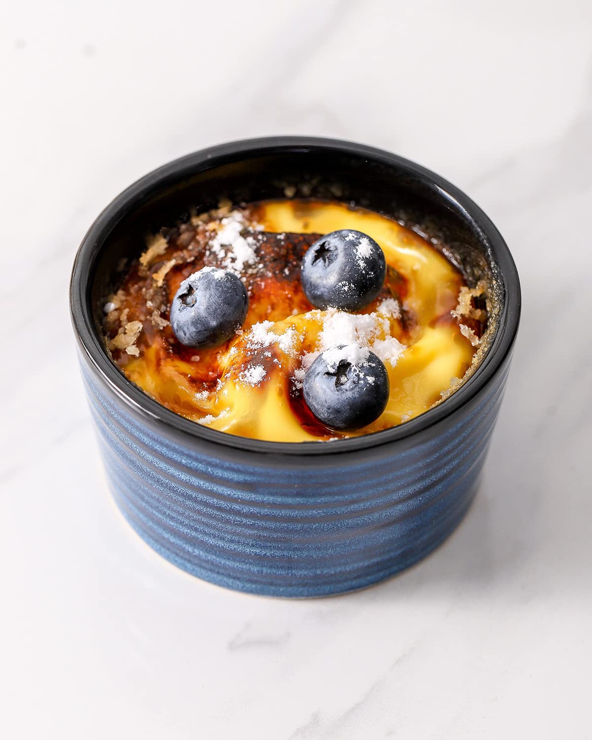Hasense gift-ready ramekins set for housewarmings and celebrations.