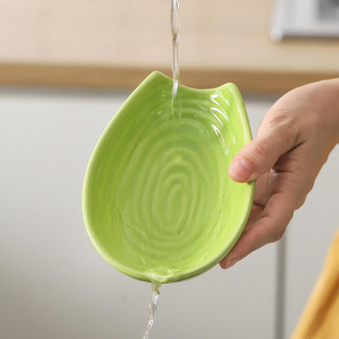 Hasense porcelain spoon rest is dishwasher-safe for easy cleanup