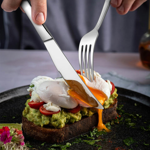 HaWare teaspoon ready for stirring and tasting.