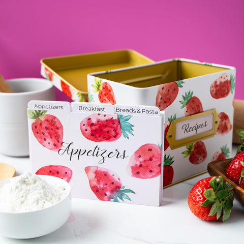 Heart & Berry 12 dividers organize recipes for simple category sorting.