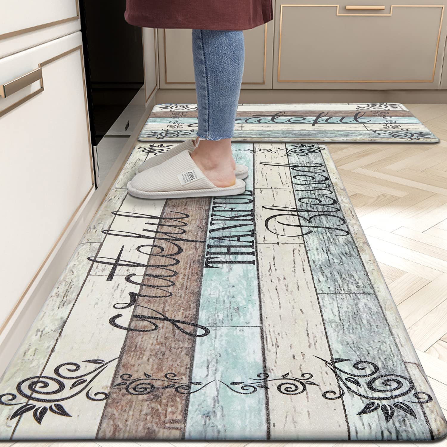 HEBE easy-clean design demonstrated by wiping away spills on the mat surface.