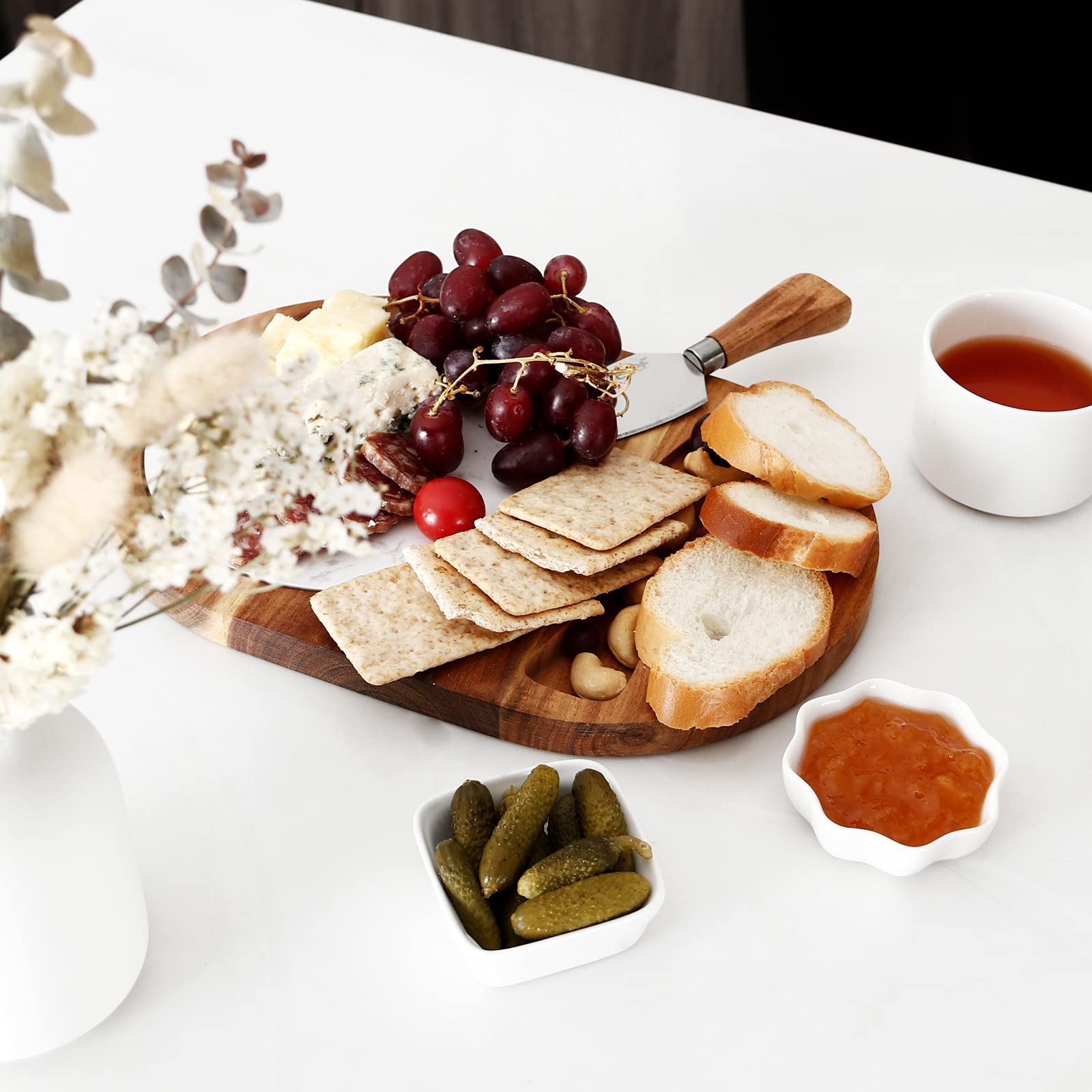 The hecef marble board detached option shows separate use for pastries.