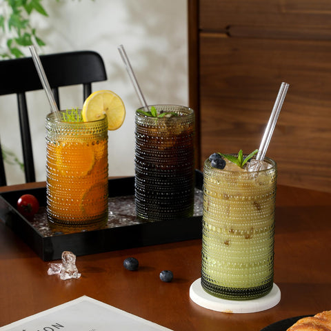 HEFBCOMK table-ready glass set suitable for home entertaining and open shelving