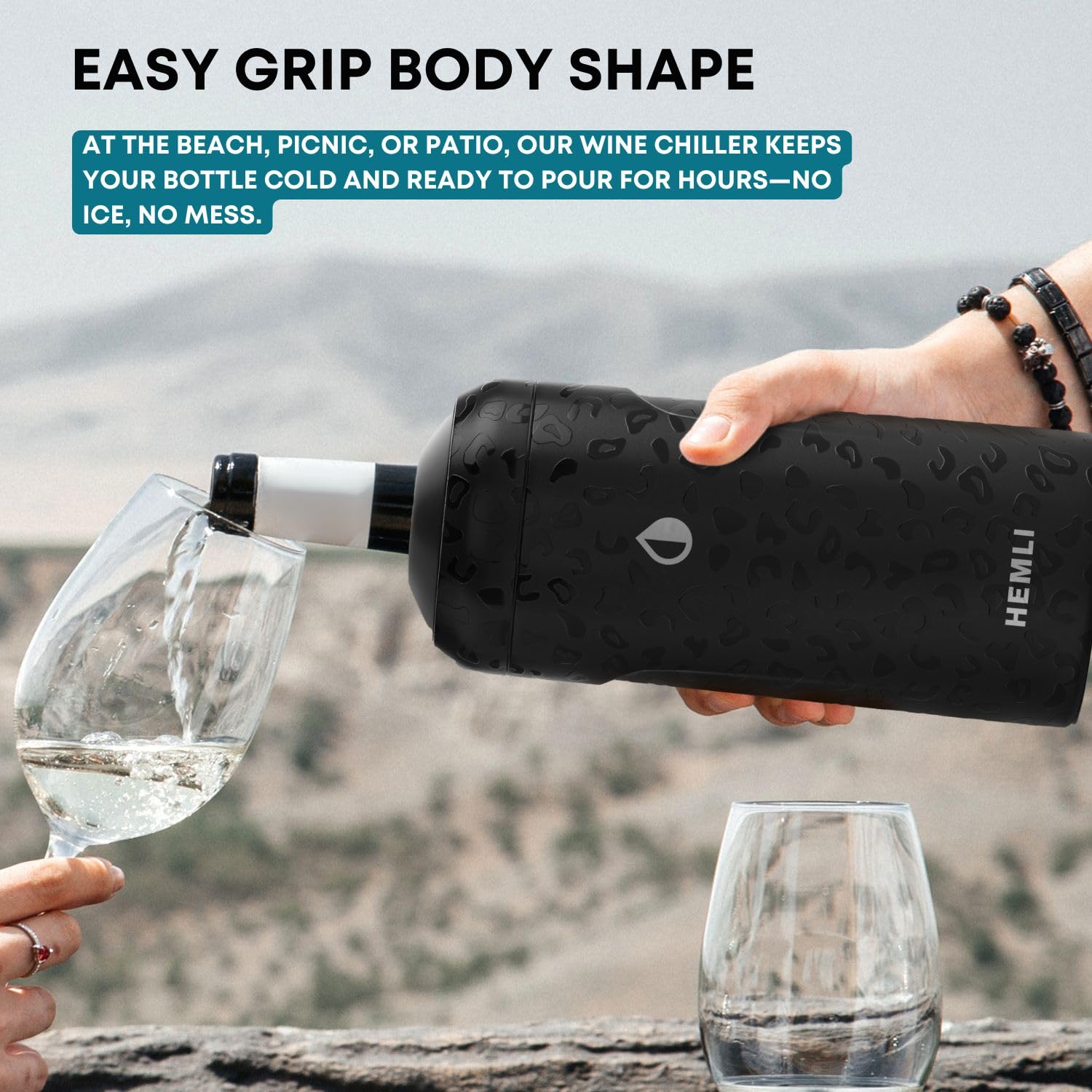 Hemli ergonomic, easy-to-grip chiller for simple pouring.
