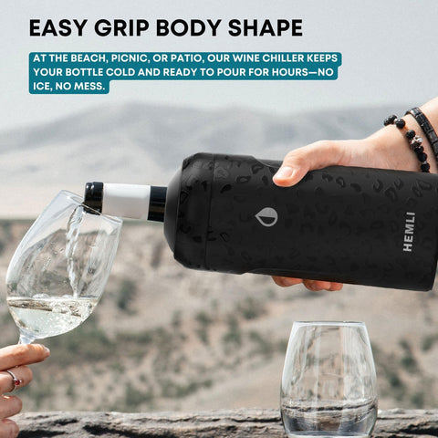 Hemli ergonomic, easy-to-grip chiller for simple pouring.