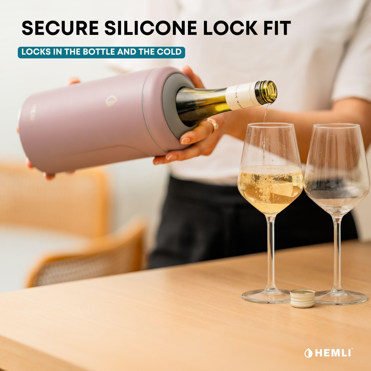 Hemli ergonomic, lightweight design fits comfortably in hand.
