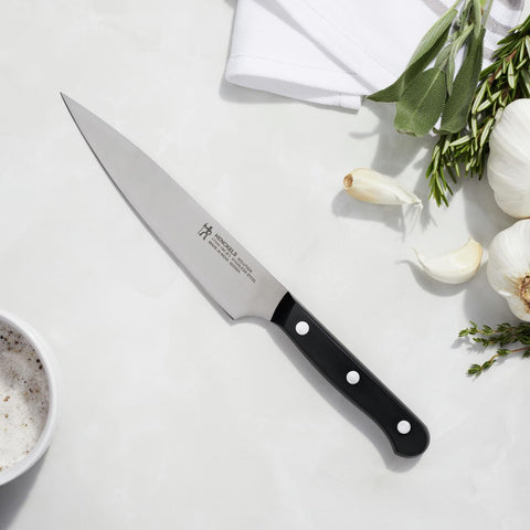 HENCKELS Solution dishwasher-safe care for easy cleaning and rust-free blades