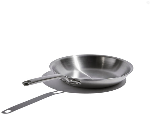 Heritage Steel Eater Series 10.5 inch pan, top view, even heat distribution for precise cooking