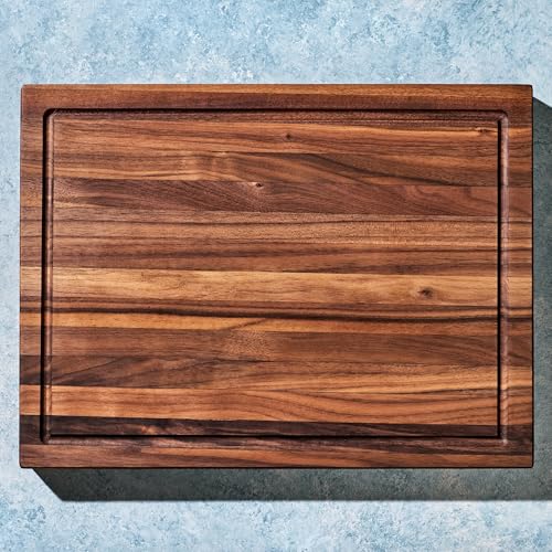 HexClad walnut board flat surface ideal for precise slicing