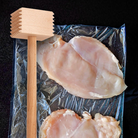 HIC Kitchen wooden tenderizer made of FSC-beechwood for durable, sustainable prep.