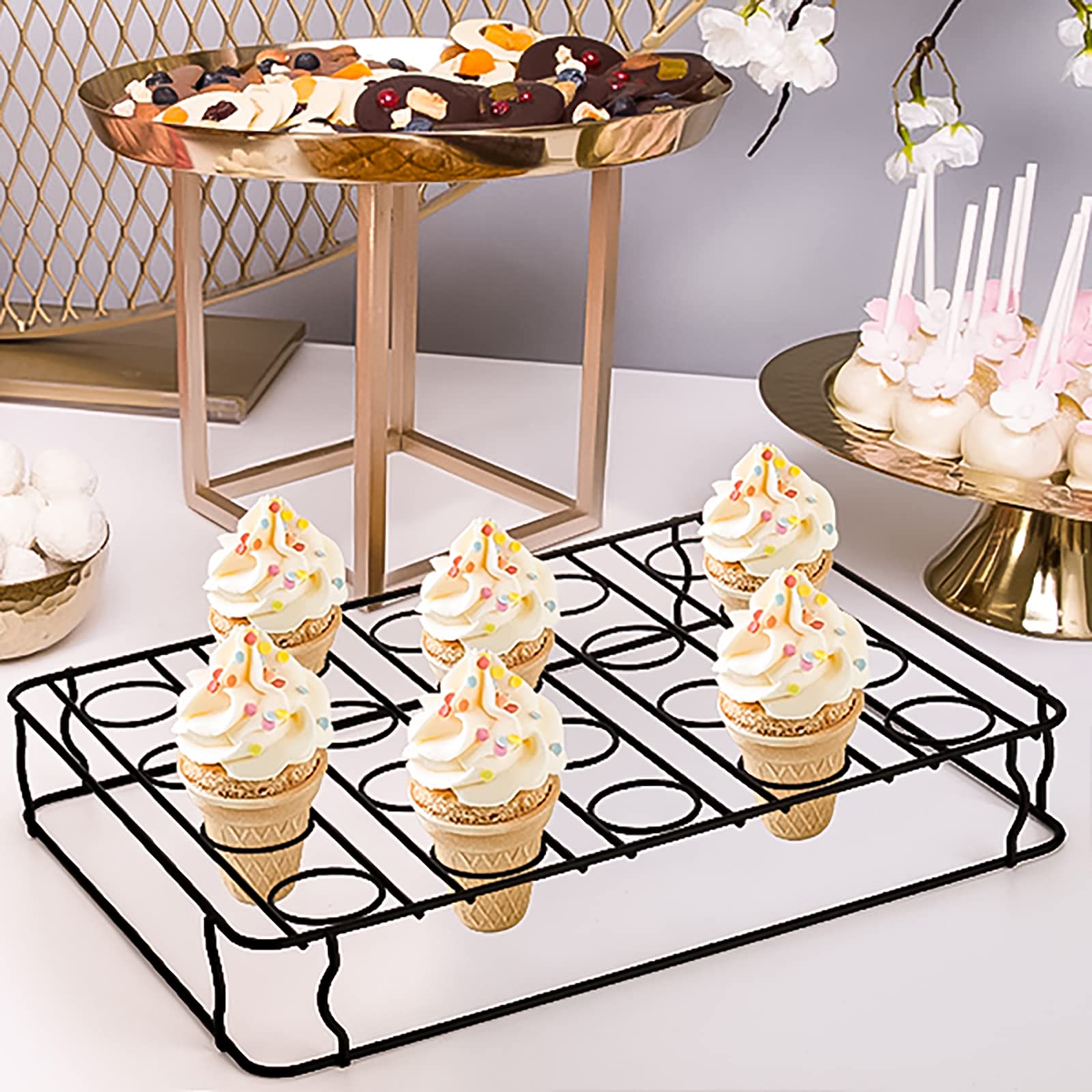 Hiceeden display-ready dessert stand, ideal for parties and events