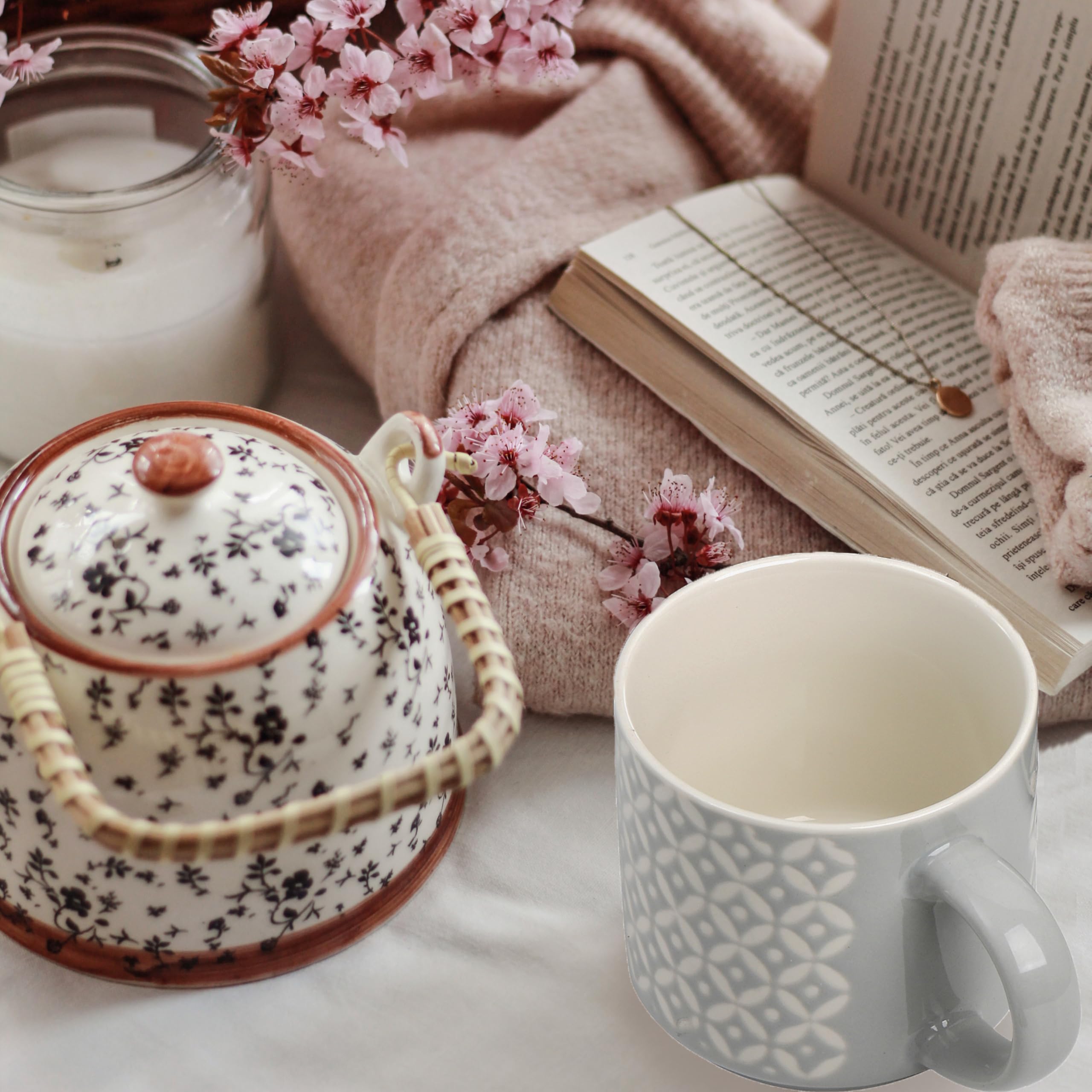 Hiceeden gift-ready mug set makes a thoughtful present for coffee lovers.