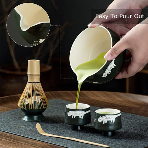 Hijaunatis bamboo scoop (chashaku) for precise measure