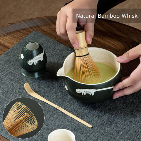Hijaunatis chasen holder keeps whisk organized