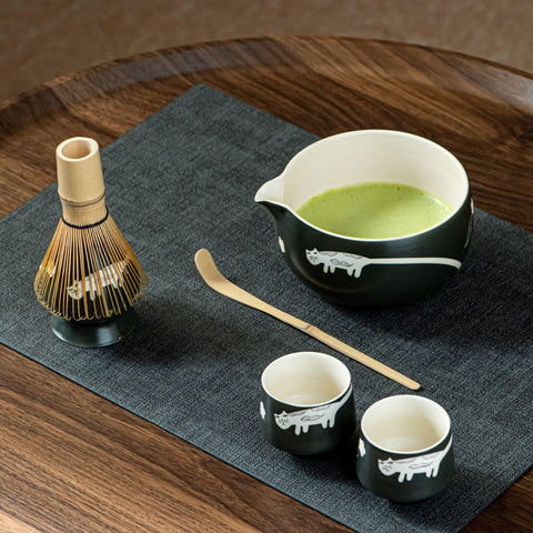 Hijaunatis tea ceremony setup for home rituals