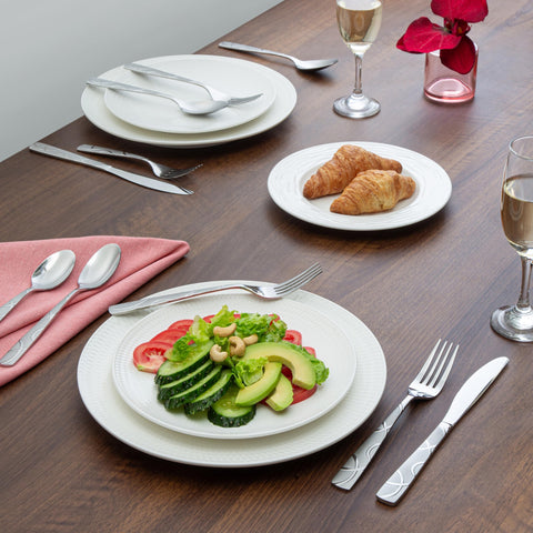 HIKAA silverware set perfect for wedding receptions and home dinners.