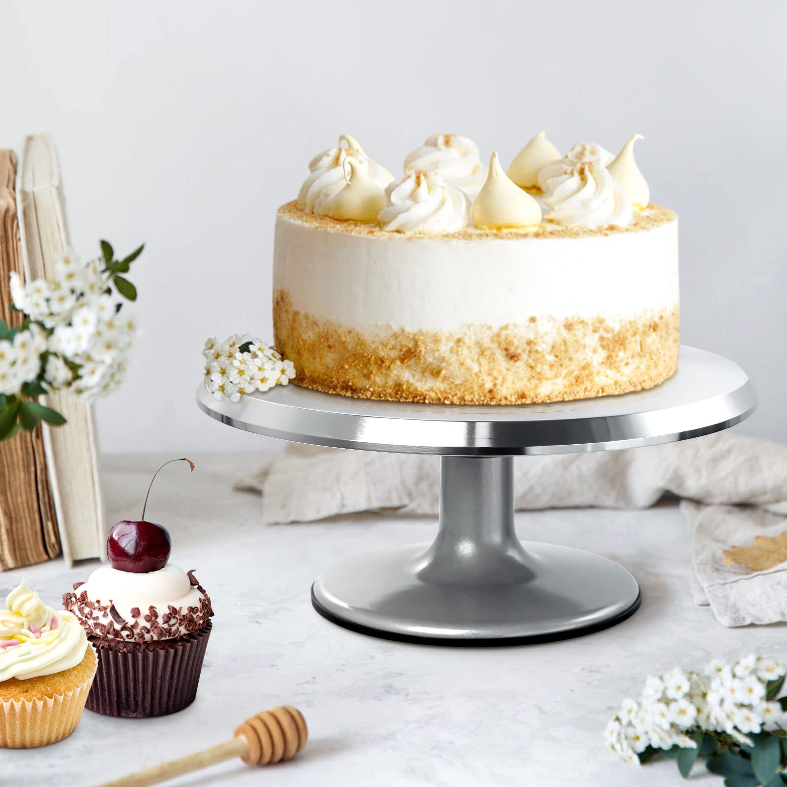 Himaly cake display tray ideal for weddings and birthdays.