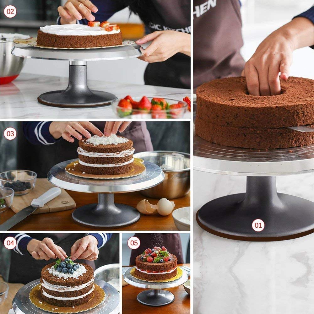 Himaly non-slip feet keep cakes steady during decoration.