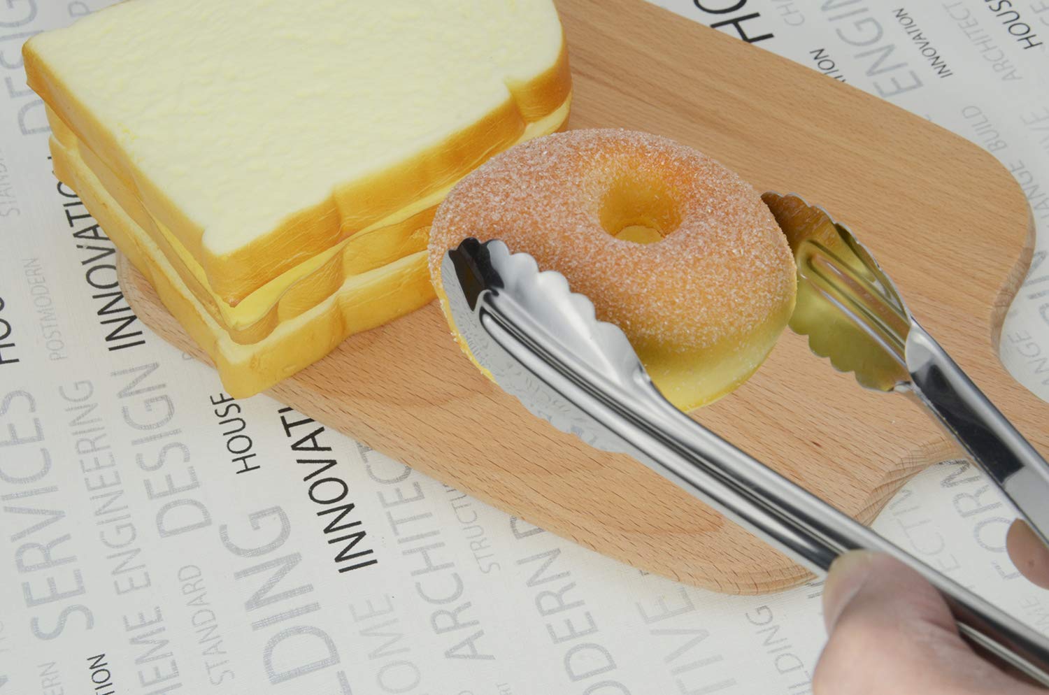 HINMAY kitchen tongs are compact for tight spaces and quick serving.