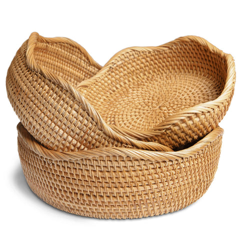 Hitomen honey brown round basket close-up reveals durable woven texture for storage