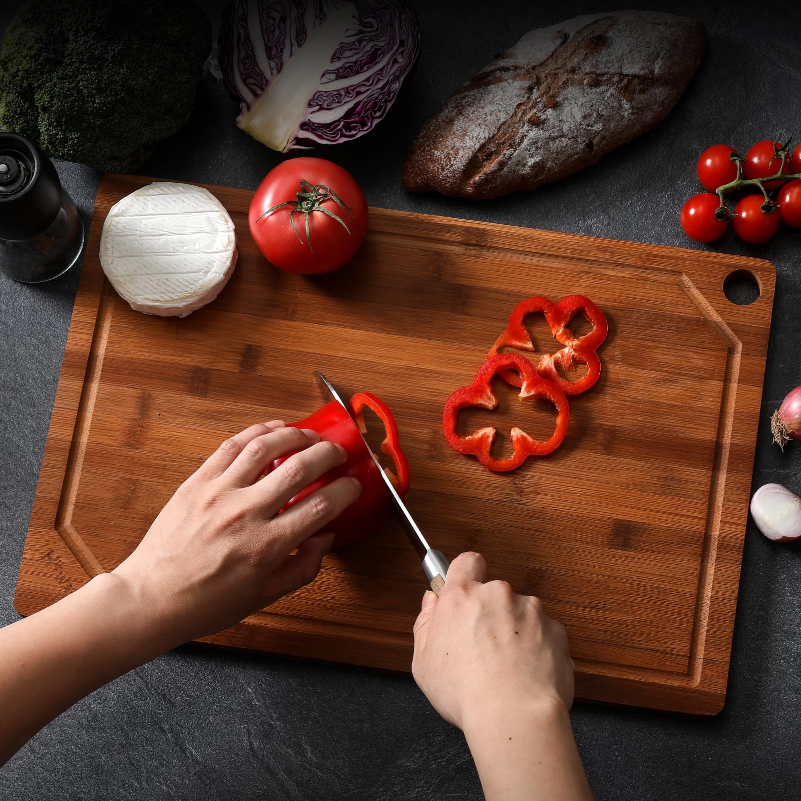 Hiware large board supports multi-task prep for meats, cheese, and vegetables.