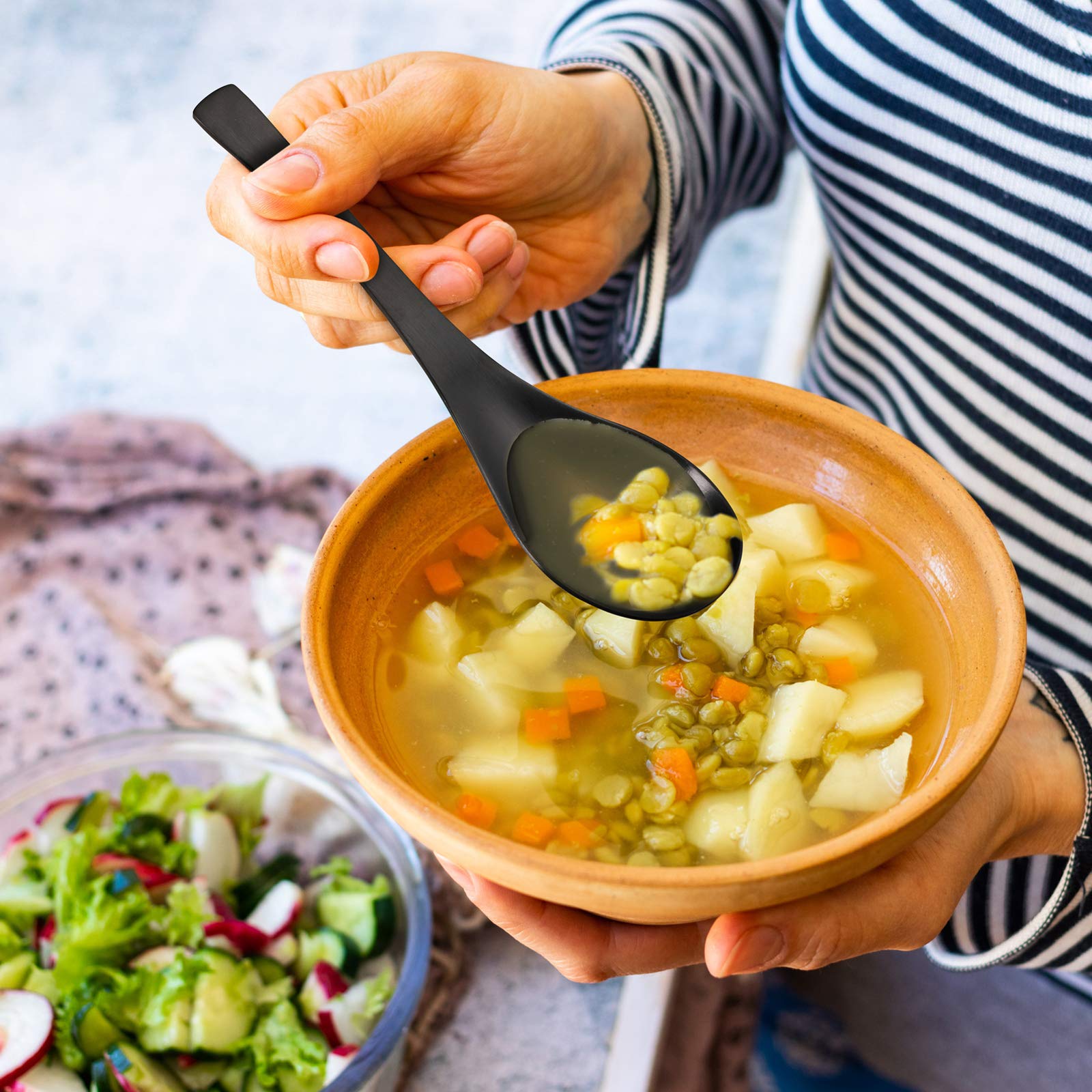 HIWARE large-capacity ladling spoon ideal for soups and stews