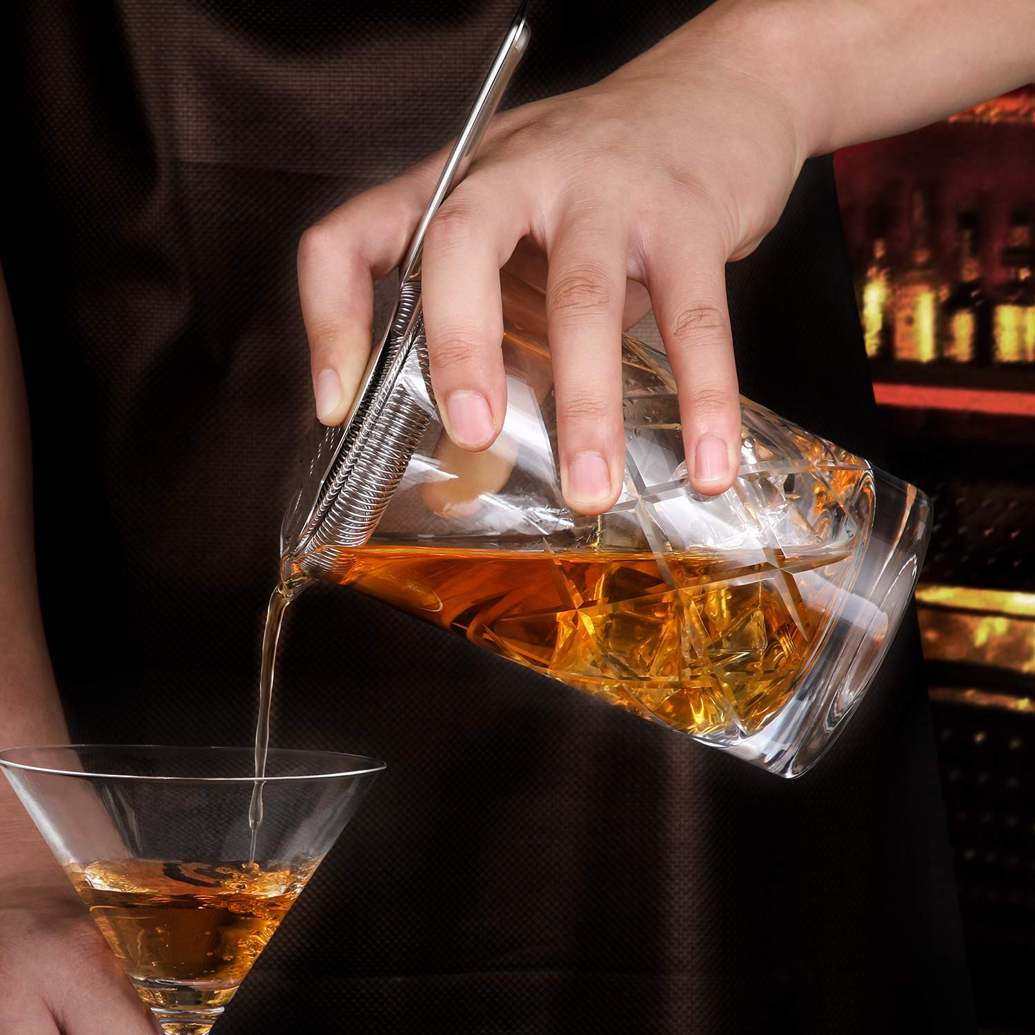 HIWARE 24oz glass is dishwasher-safe for easy cleanup after cocktails.