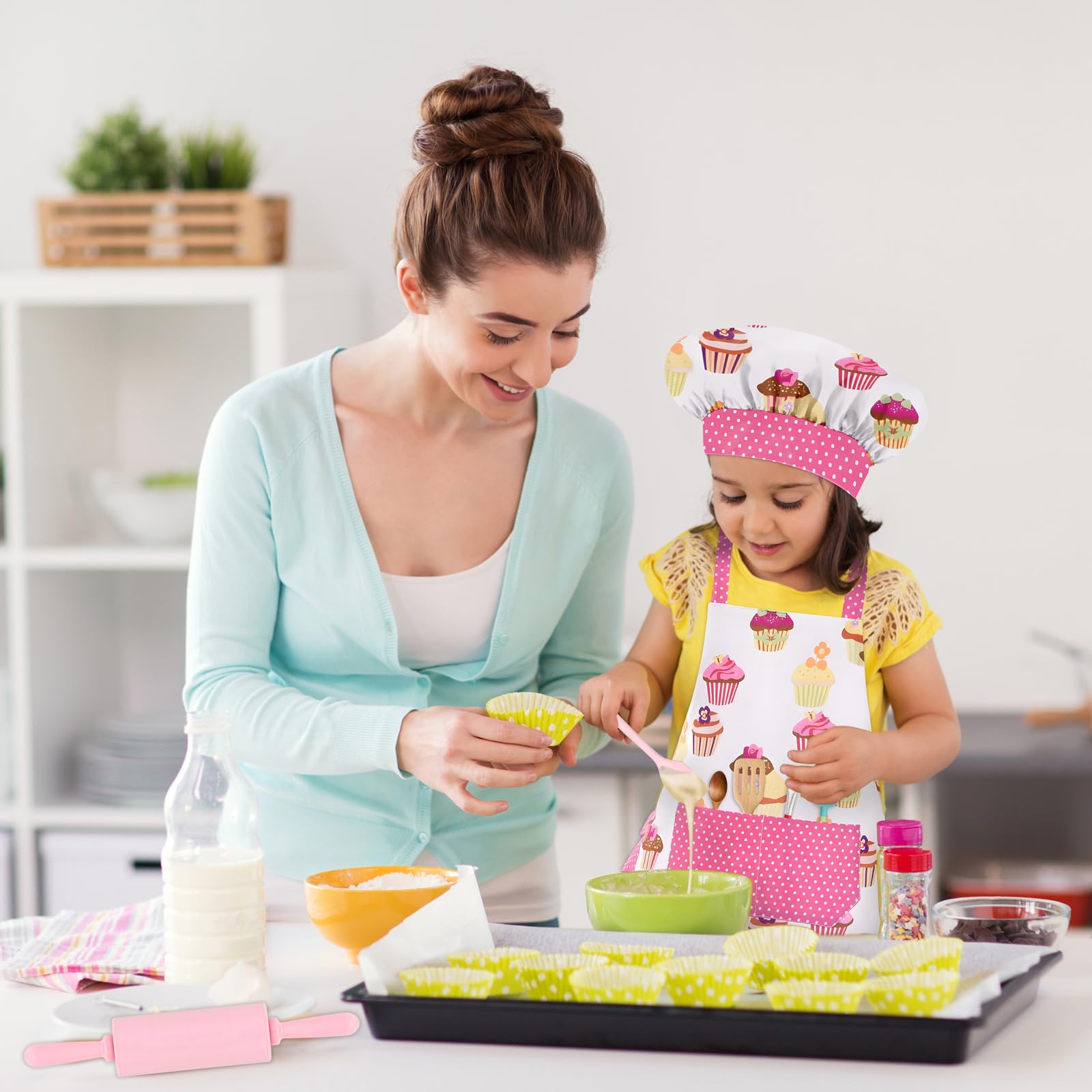 HKKDKTA kids apron pockets hold spoons and small tools.