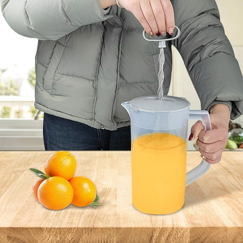Hlimior pitcher wide-mouth-spout minimizes splashing when filling.
